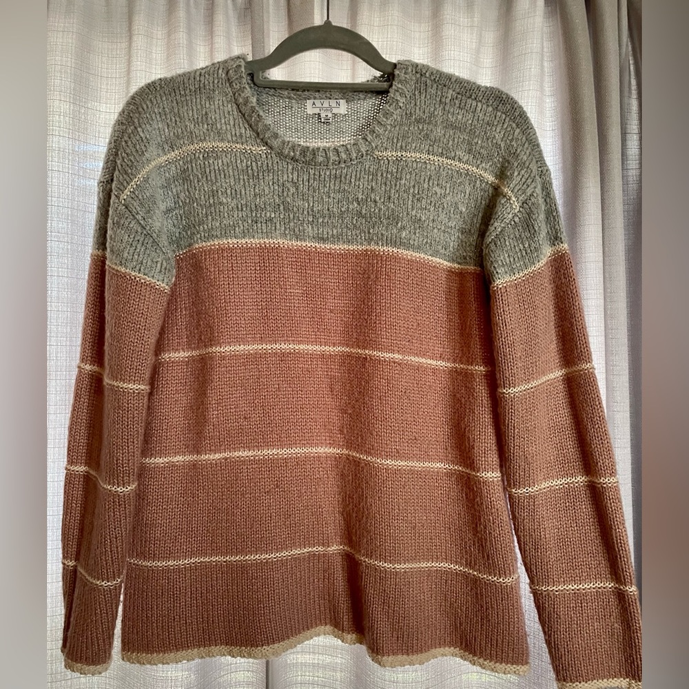 Crew neck sweater